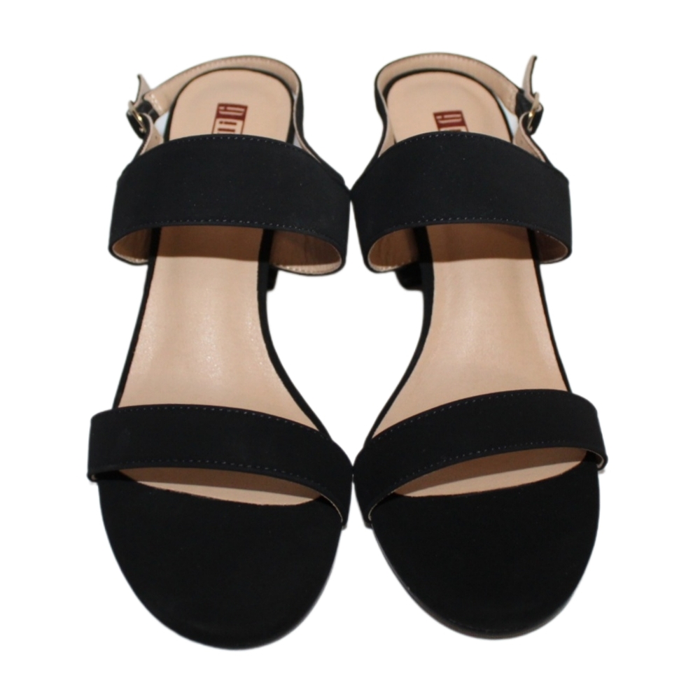 Elegant Black Block Heel Sandals - Picture 14 of 16